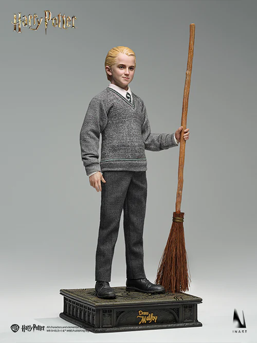 Magic Broomstick held by INART Draco Malfoy Sixth Scale Action Figure with high details.png