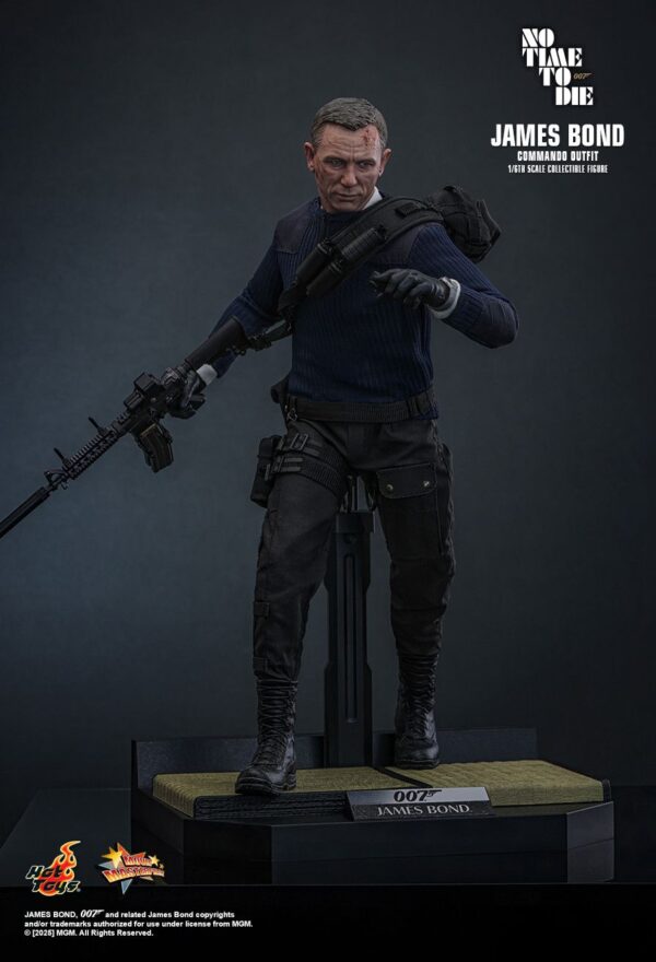 hot toys james bond commando outfit mms804 1 615