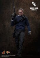 hot toys james bond commando outfit mms804 1 69