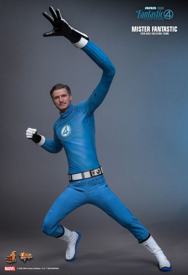 hot toys mister fantastic first steps 1 61