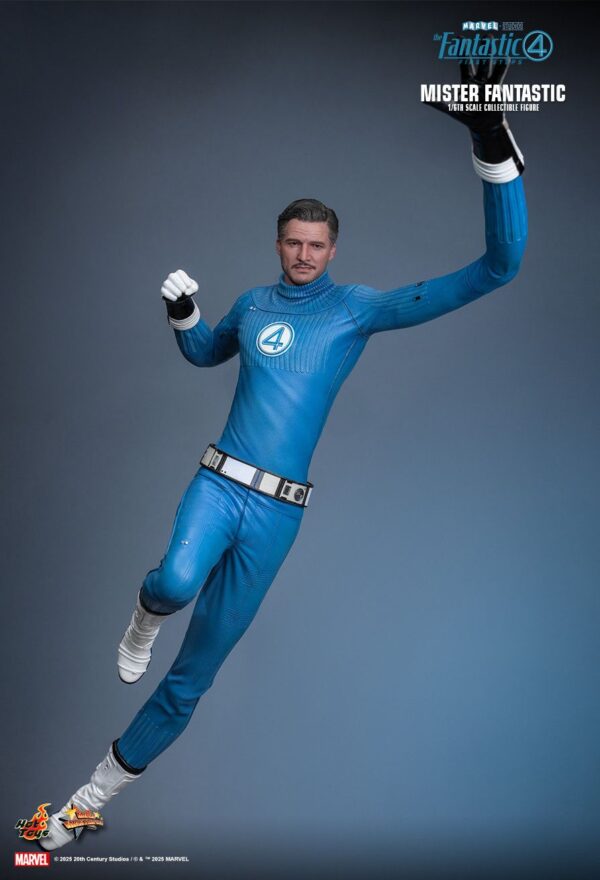 hot toys mister fantastic first steps 1 63