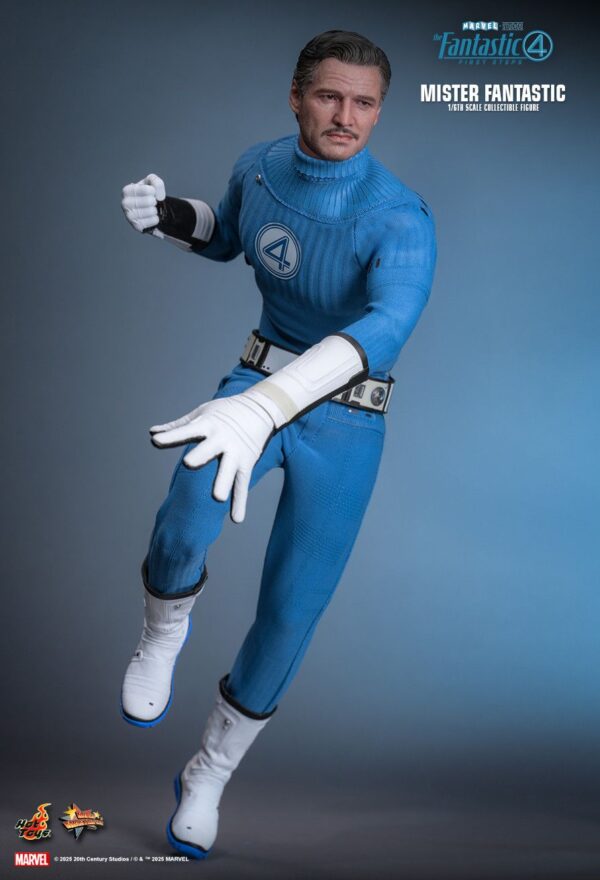 hot toys mister fantastic first steps 1 64