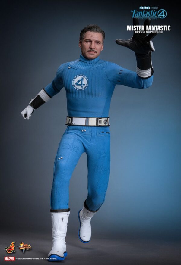hot toys mister fantastic first steps 1 65