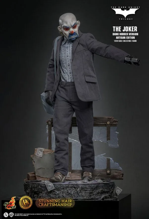 Hot Toys Joker Bank Robbery Artisan 1/6 - The Dark Knight Trilogy