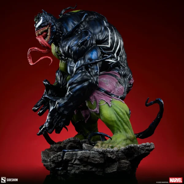 sideshow collectibles marvel venomized hulk premium format figure gallery 68f7f69f51368.jpg