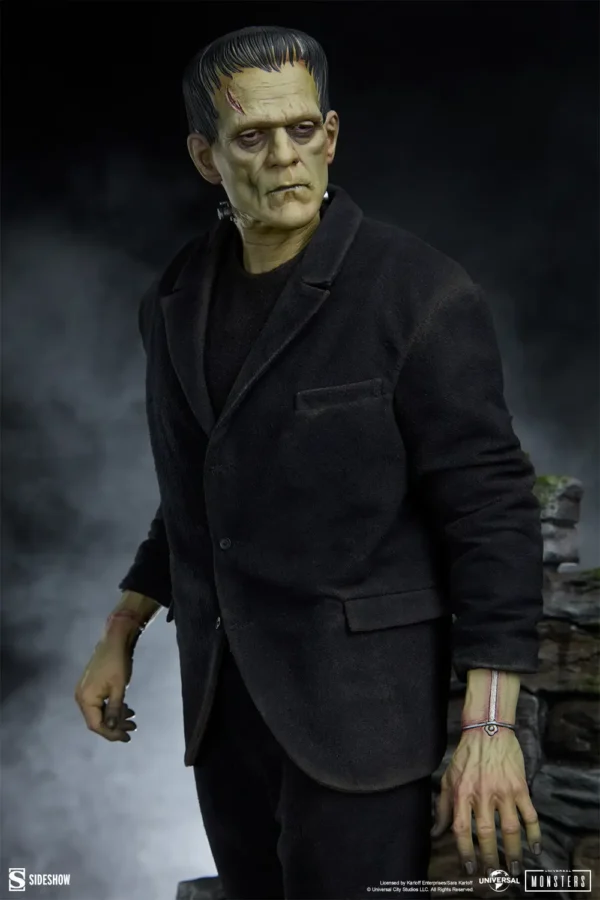 sideshow collectibles universal monsters frankenstein premium format figure gallery 68f7ecaedc502.jpg