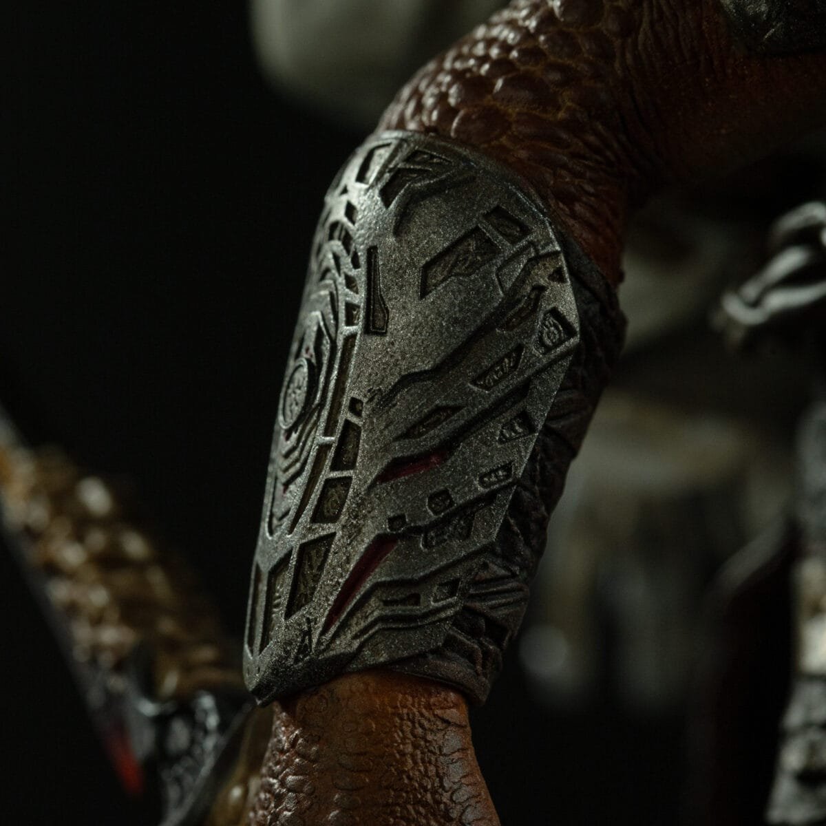 Predator Dek & Thia 1 10 Detail 01
