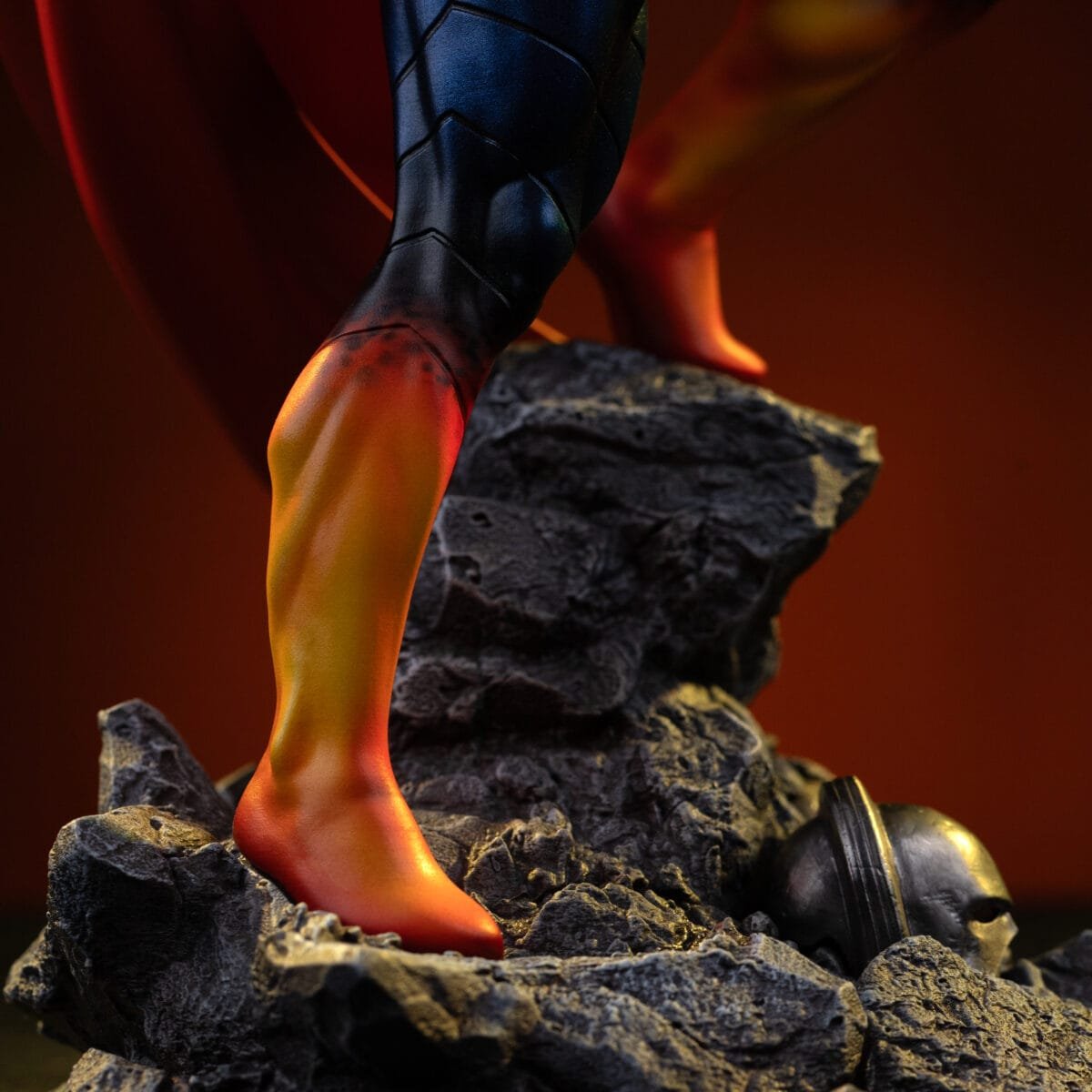 Superman Absolute Close6 1 10