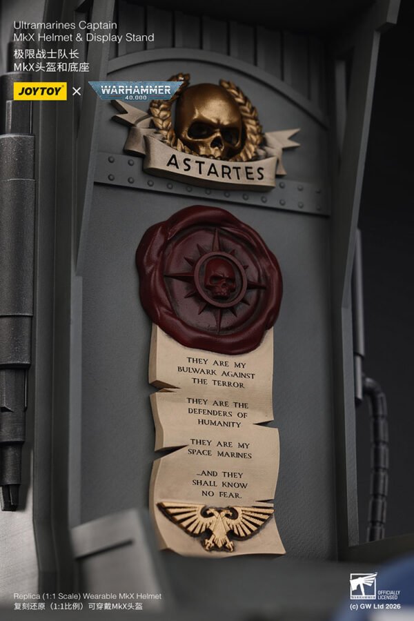 Ultramarines Captain MkX Helmet Display Stand13