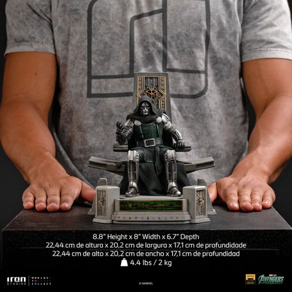 Iron Studios - Marvel Movies - Avengers: Doomsday - Doctor Doom on Throne - Imagen 2
