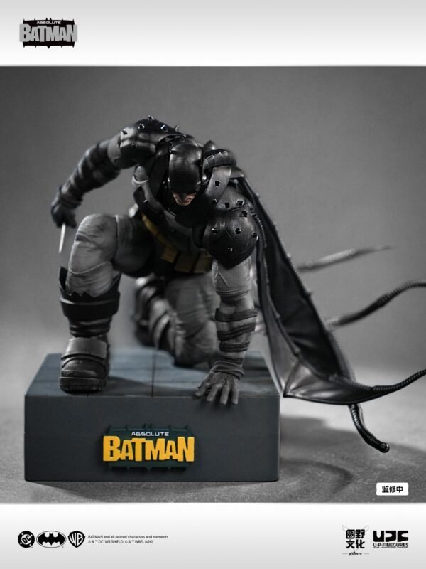 UPFinegures - DC Comic - Absolute Batman - Imagen 6