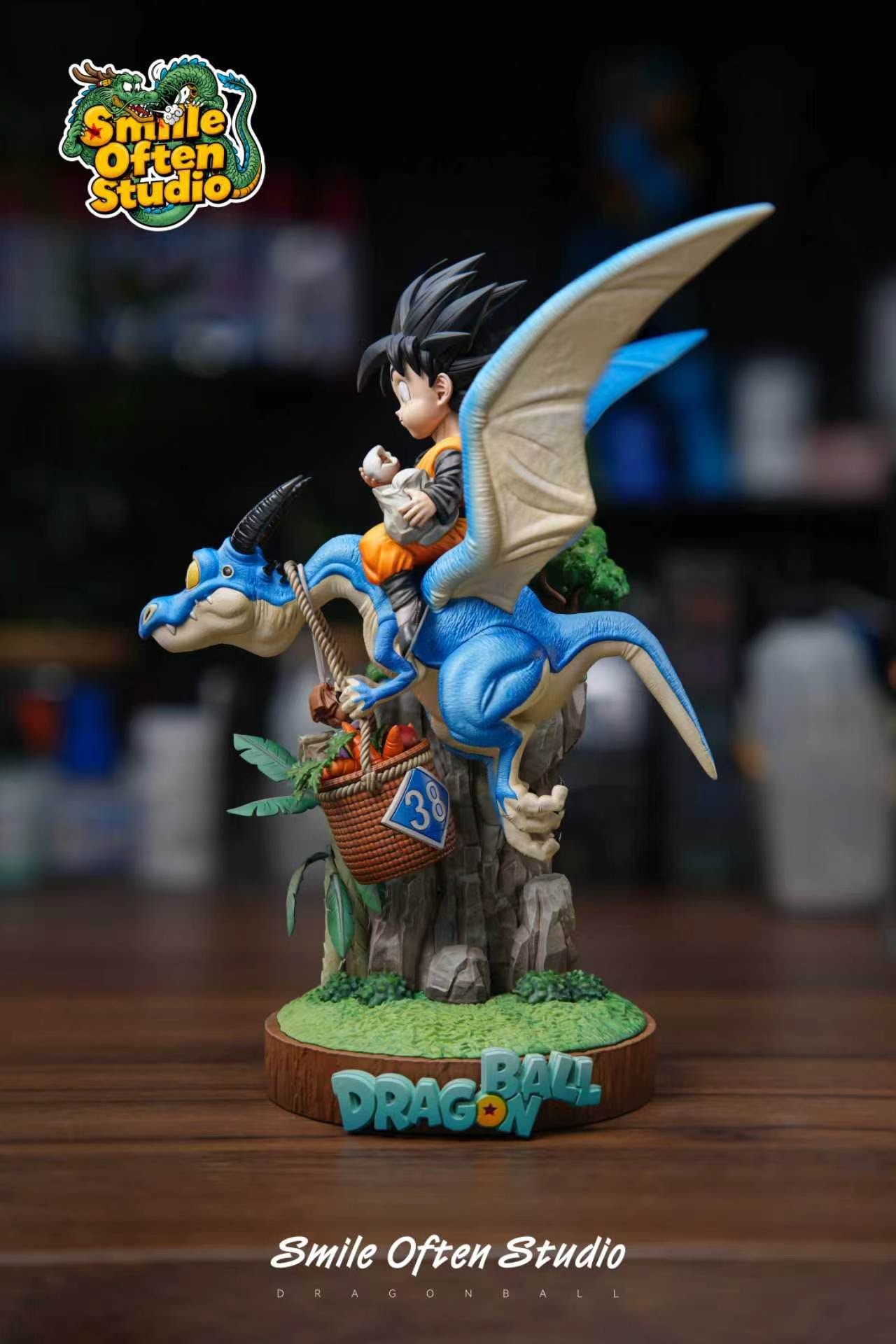 2aa493f9-cb72-4d2c-92a7-f8e0d590429b SO Studio - Dragon Ball Z - Goten riding a Dragon - Imagen 1
