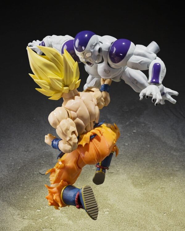 Tamashii Nations - Dragon Ball Z - Frieza Full Power Battle Scarred Edition SH Figuarts - Image 4