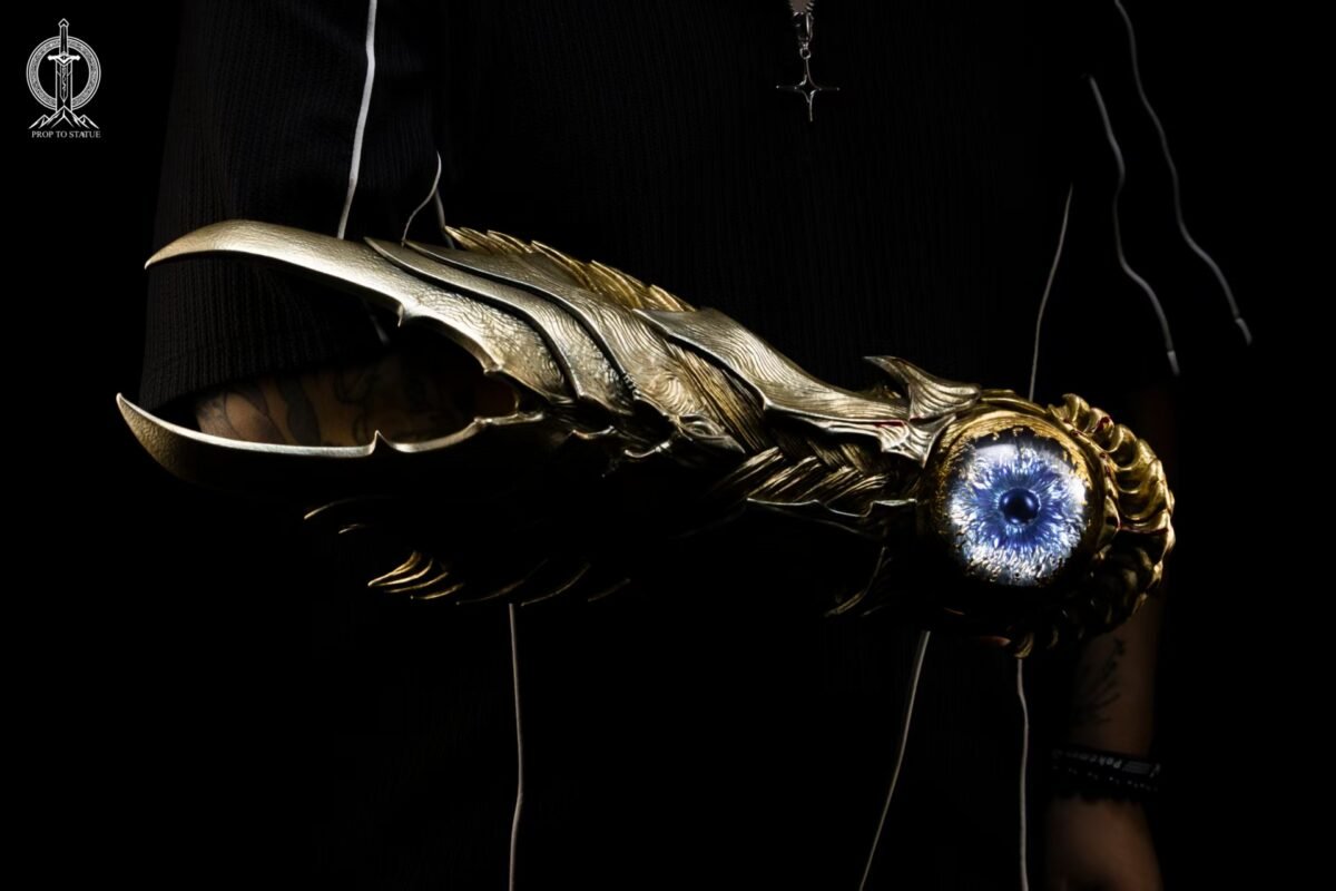 Prop to Statue - Onimusha: Way of the Sword - Oni Gauntlet Life Size - Imagen 3